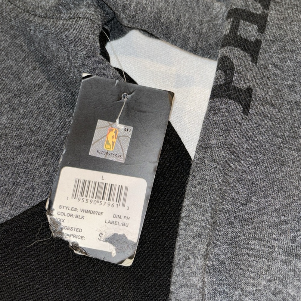 NBA men’s Philadelphia 76’ers black and grey hooded sweatshirt size large - Picture 2 of 8